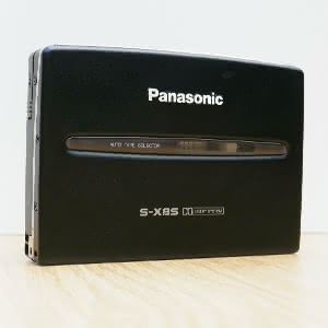Panasonic RQ-S11 feature