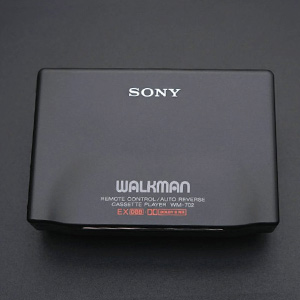 Sony WM-702 feature